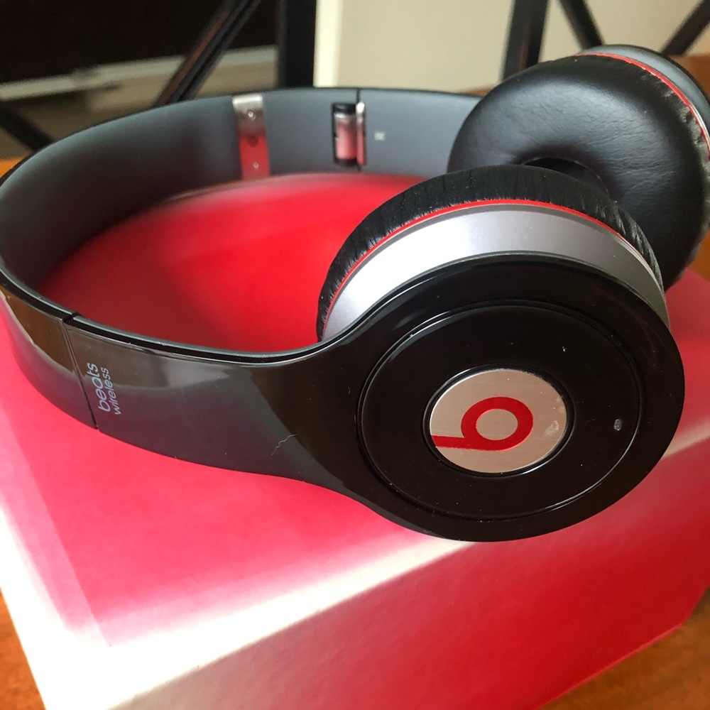 Beats Dr Dre Wireless Headphones.
